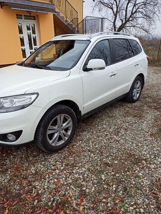 Hyundai Santa Fe 2011 diesel 4*4