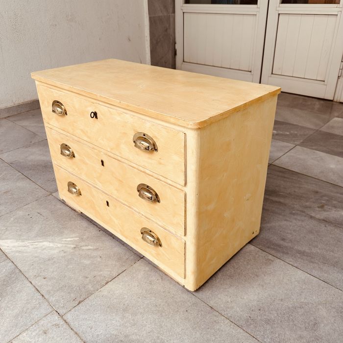 Скандинвски ретро скрин / шкаф с 3 чекмеджета