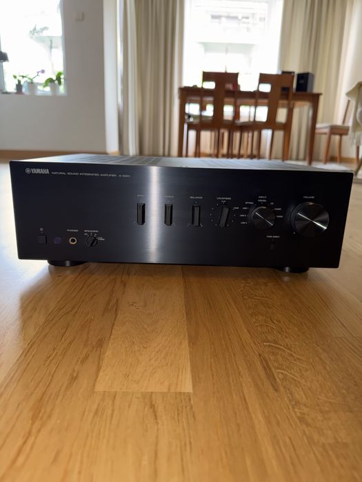 Усилвател Yamaha S301