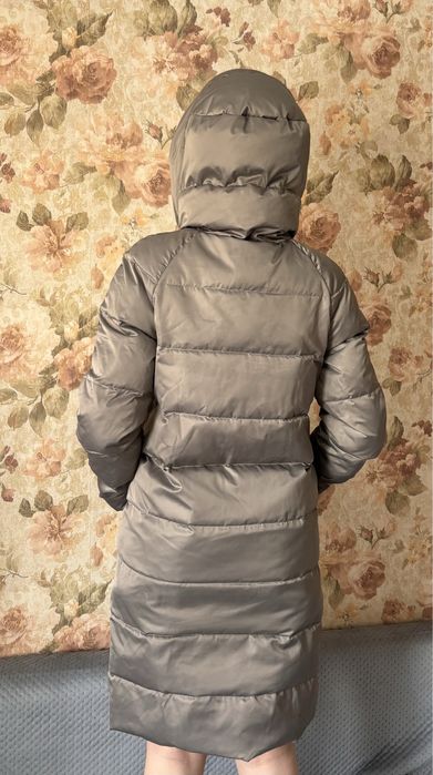 Зимняя серая теплая куртка