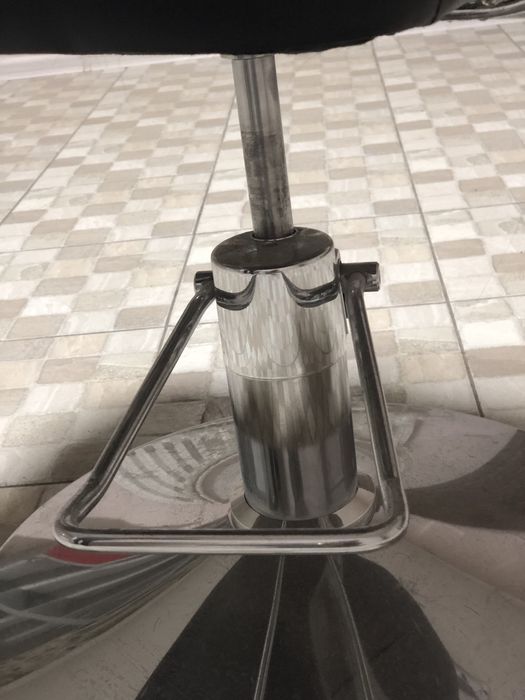 Стулчик для парихмакеров