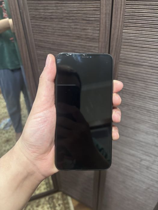 Продаю Iphone XS MAX