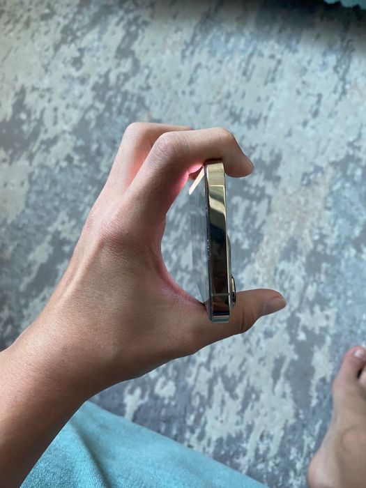 IPHONE 13 PRO golden