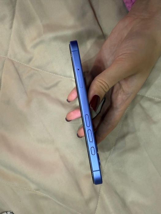 Iphone 16 с гарантией