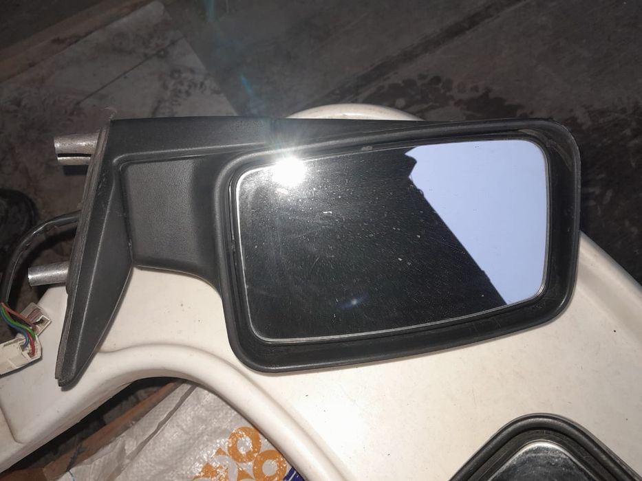 Боковые стекло оригинал