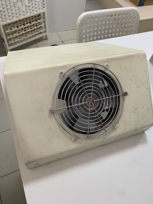 Продам пылесос для маникюра