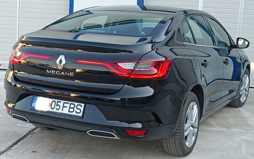RENAULT Megane 2022 — imagine 5