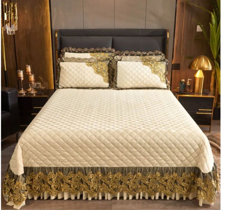 Покрывало с наволочками, велюр