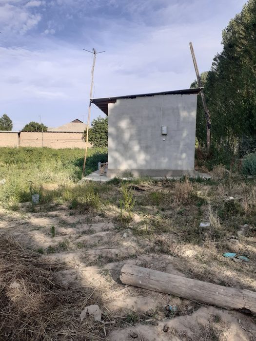 12 sotik Er uy joy uchaska sotiladi. Kadastr xujjatlari bor.