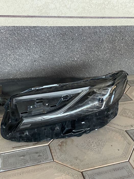 фар камри 80 който