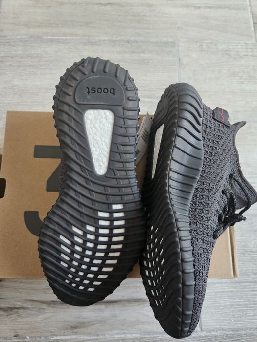 Yeezy boost 350 v2
