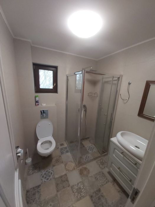 Închiriez Casă mobilată si utilată