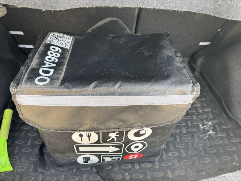 Продам термосумку яндекс еда черный