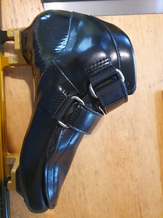 Ghete patinaj de viteza CBC onyx aproape noi marime 36 patine viteza