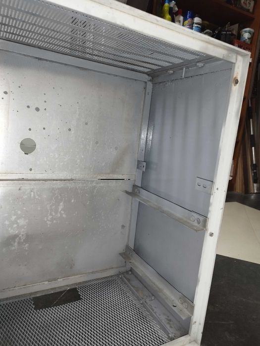 Метален кутия за  инструменти - шкаф 48/32/ 62см без врата