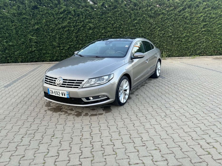 VOLKSWAGEN Passat CC