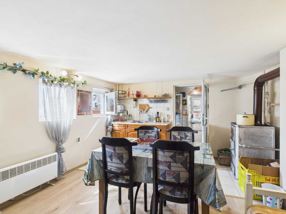 Продава се Къща в Годеч - 290 кв.м за 1363 €/кв.м - Снимка #15