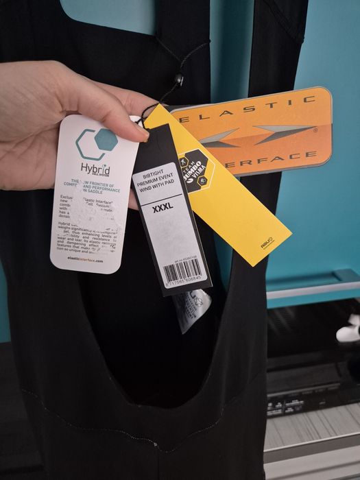 Salopeta pantaloni barbati man ciclism cycling AGU noua etichetă Măsura XXXL
Protecție șezut 
Discount pentru mai multe articole