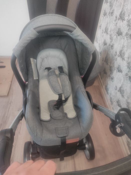 Продавам количка 3 в 1