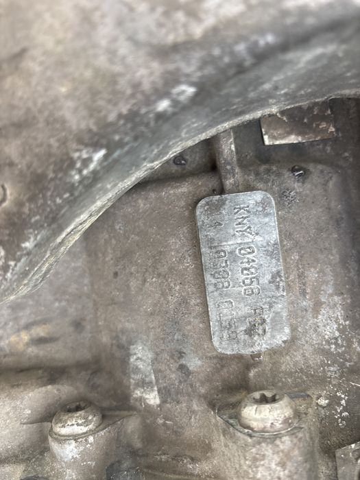 Скоростна кутия за Vw Тоаран/ Голф 5 2.0 ТДИ 6ск