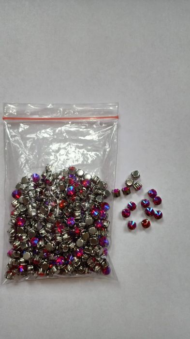 Пришитые страза продается