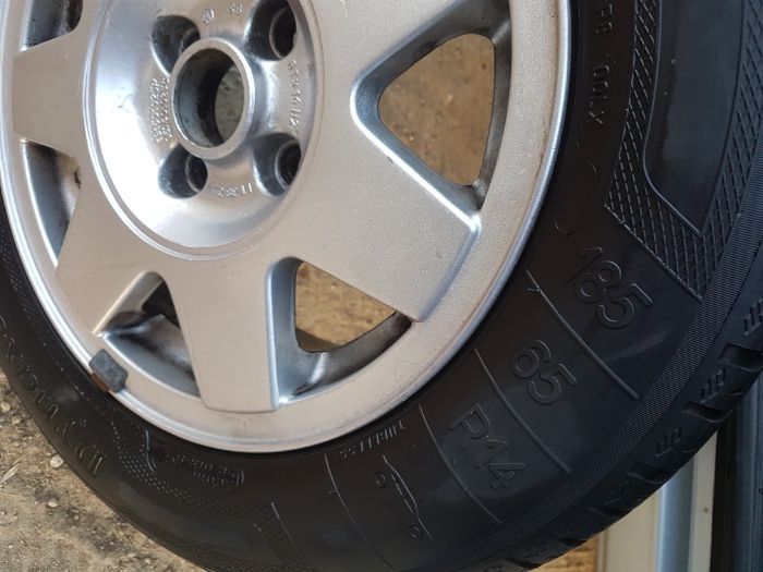 4 бр Джанти+гуми 4Х100 Volkswagen перфектни