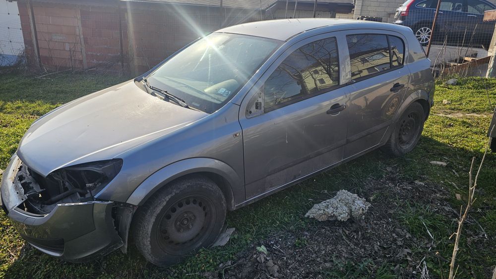 Opel Astra H 1.7 cdti НА ЧАСТИ