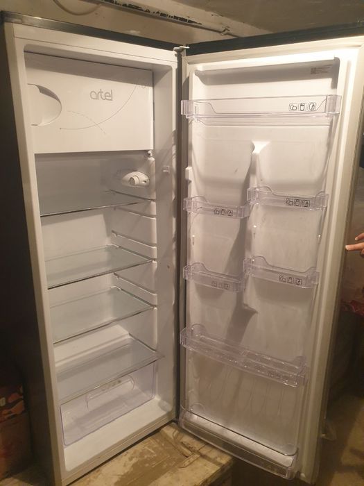 Артел Холодилник
