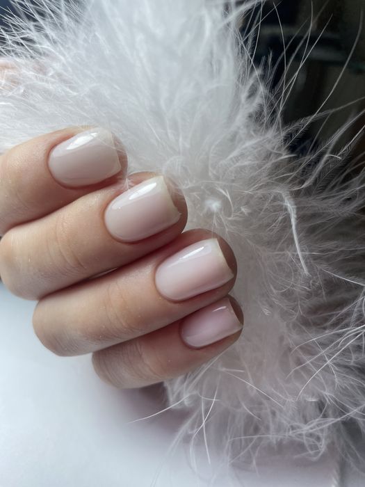 Маникюр гель лак.