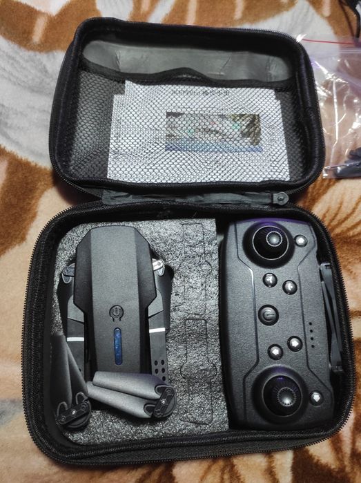 Drona cu camera video