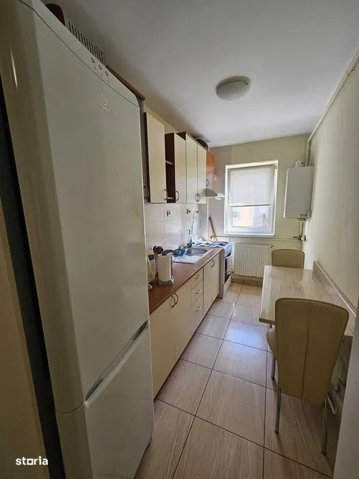 Apartament 2 camere semidecomandate, 56 mp, parcare + aer conditionat,