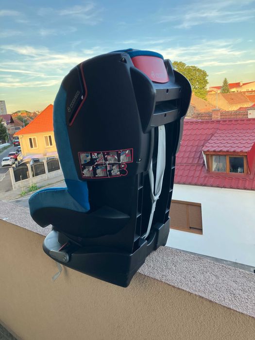 Scaun auto copil MAxi Cosi (fixare cu centura)
