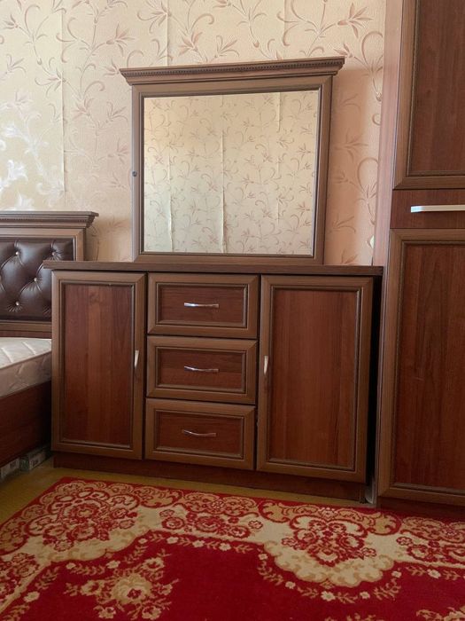 Spalni mebel sotiladi. Holati yaxshi
