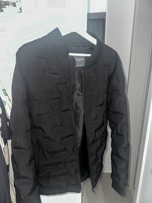 Geaca pufata neagra Primark L - noua calitate premium sezon rece