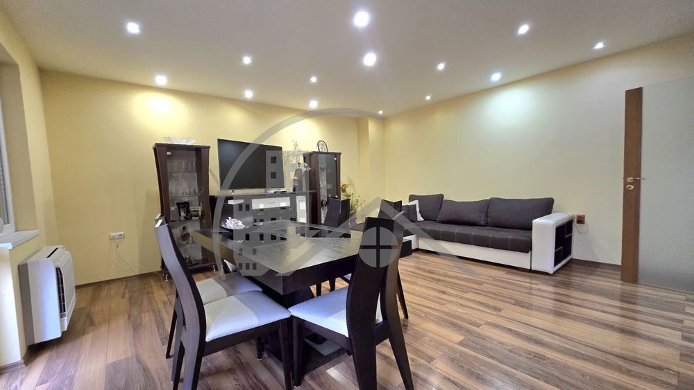 Продава се Тристаен апартамент в Добрич, Балик - 100 кв.м за 1180 €/кв.м - Снимка #2