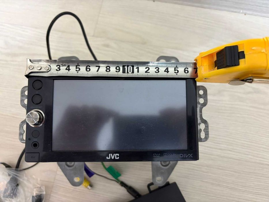 Продам магнитолу JVC в комплекте