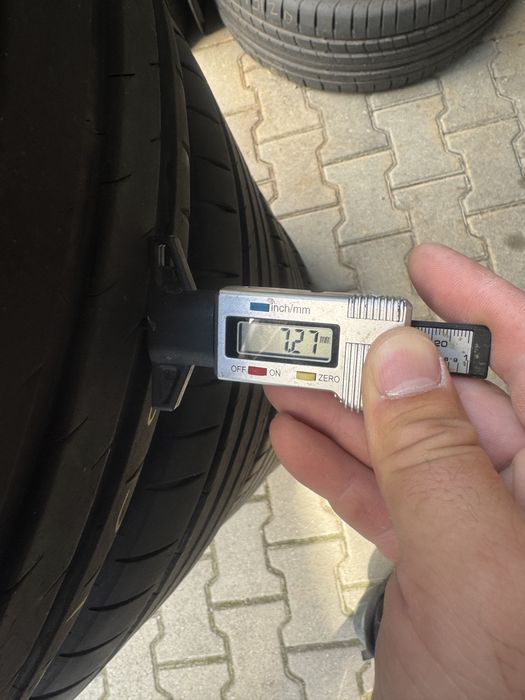 Почти нови летни гуми Michelin Спортпакет 265/35/21 със 295/30/21 DOT2024г
