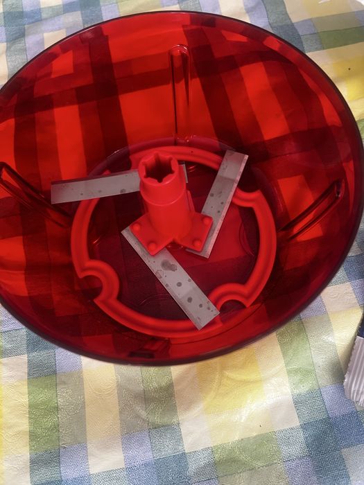 Продам овощерезку новую