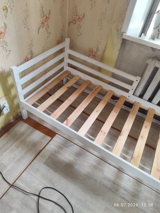 Продам кровать икеа