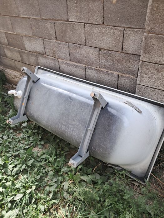 Продам ванну и унитаз