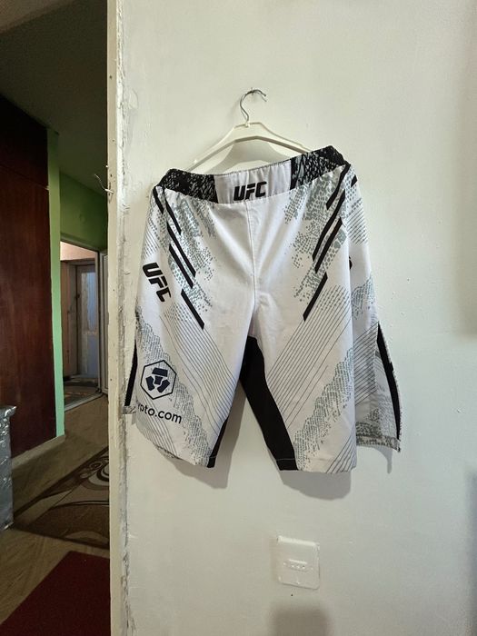 Спортен екип UFC x Venum (Бял)
