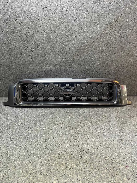 Решетки радиатора Террано R50 из Японии