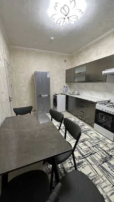 Mirobod bozori yonida kvartira bor