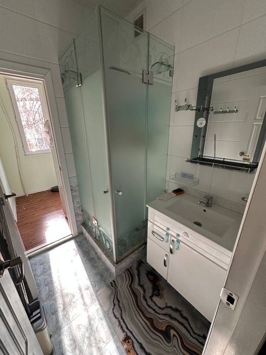 Arenda chilonzor 11 kv 2/2/4 400y.e oilaga beriladi razdelniy