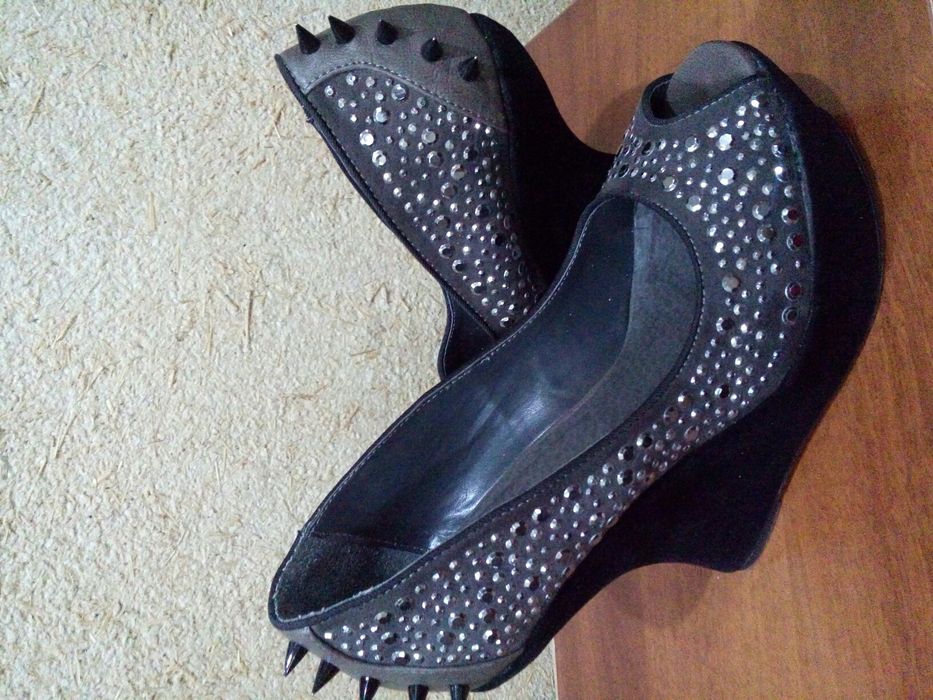 Туфли вечерние на платформе