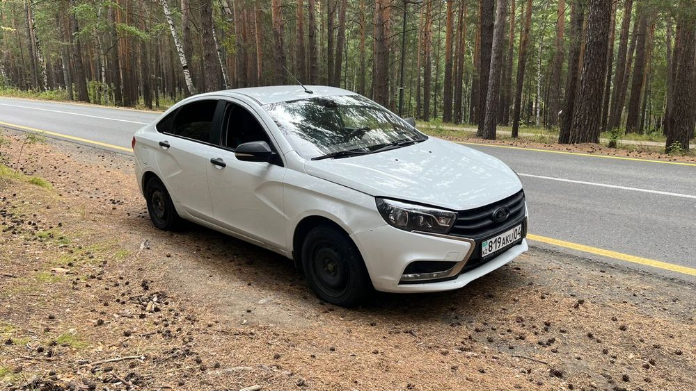 Легковой автомобиль