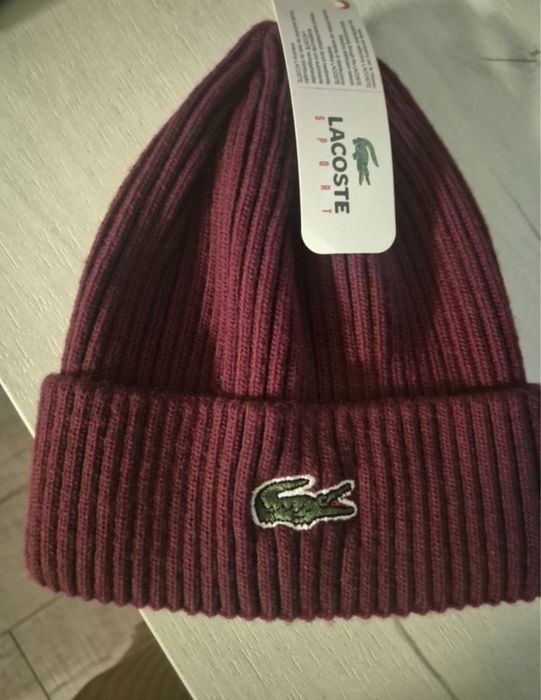 Vând căciuli tip Moncler, The North Face, Lacoste si Ami. SUNT NOI!