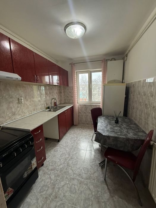 Apartament 2 camere- Zona Stadion - Semidecomandat-An constructie 1964