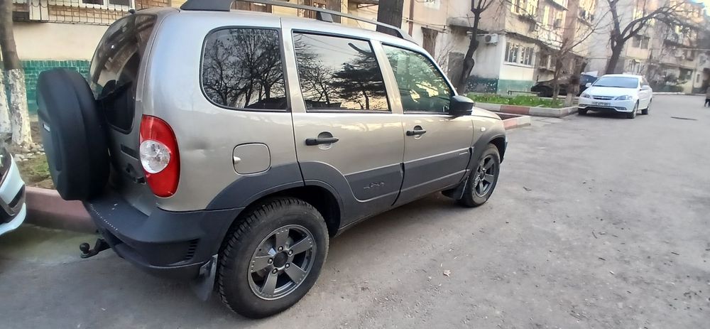 Продаю шевроле нива 2019