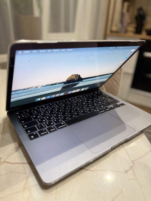 Продам MacBook Air M1